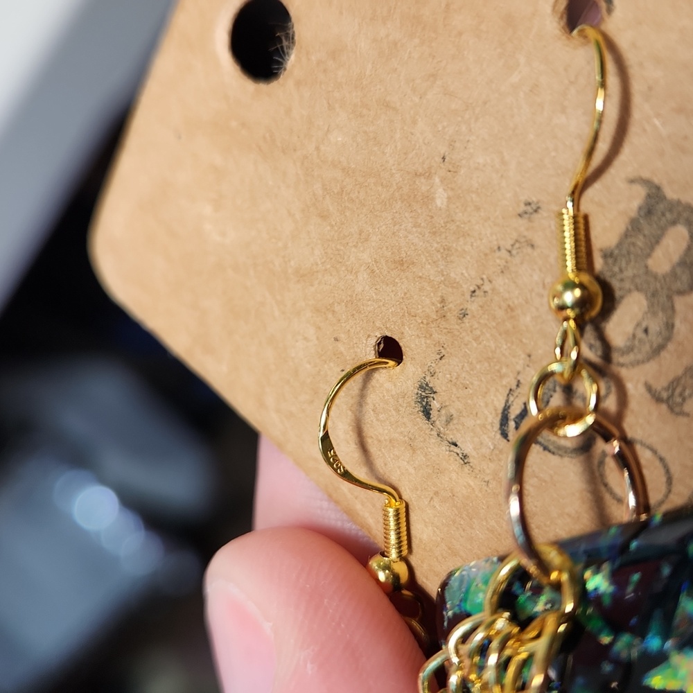 👻Handmade Distressed Sugar Skull Glitz/Gold Colored Chain Accent Earrings - Picture 2 of 5